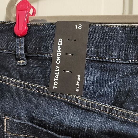 LANE Bryant Totally Cropped Dark Wash Jeans PETITE - Picture 4 of 5